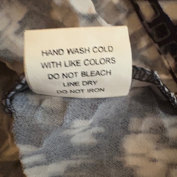 Notations Black/Off White Long Sleeve Lightweight Jacket w/ Clear Overlay Sequin - Picture 11 of 12